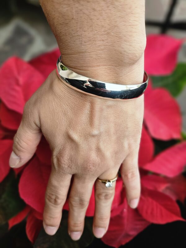 Brazalete liso bombeado - Image 2