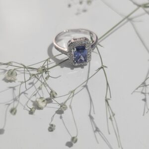 Anillo piedra azul cielo